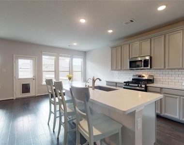 11839 Apple Harvest Lane - Photo Thumbnail 8
