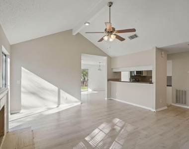 4522 Alamo Avenue - Photo Thumbnail 6
