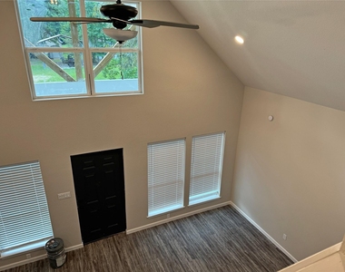 60 Acorn Lane Drive - Photo Thumbnail 3