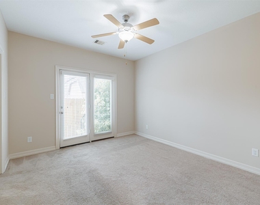 11207 Tramonto Drive - Photo Thumbnail 5