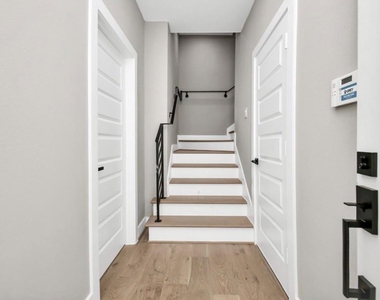 316 Thornton Road - Photo Thumbnail 4