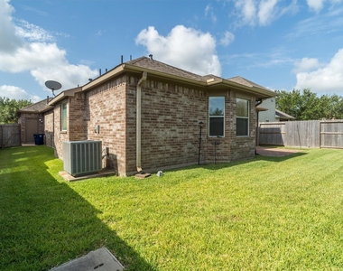 2875 Torano Circle - Photo Thumbnail 33