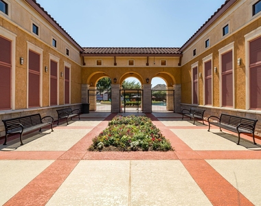 2875 Torano Circle - Photo Thumbnail 40