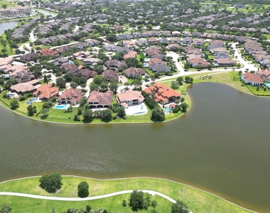 2875 Torano Circle - Photo Thumbnail 47