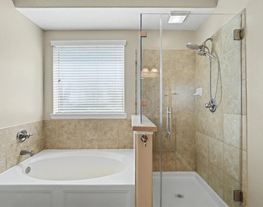 2875 Torano Circle - Photo Thumbnail 20