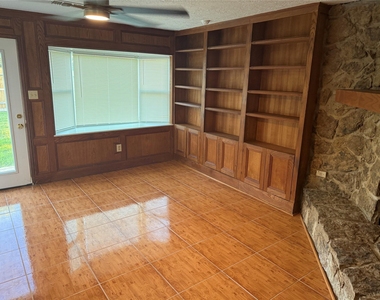 1309 Velma Street - Photo Thumbnail 7