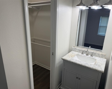 1309 Velma Street - Photo Thumbnail 9