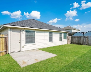 8583 Chaletford Drive - Photo Thumbnail 14