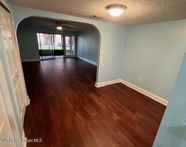2107 Hidden Grove Lane - Photo Thumbnail 5