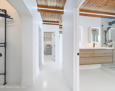 123 Miami Avenue - Photo Thumbnail 21