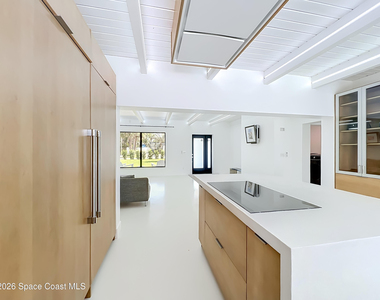 123 Miami Avenue - Photo Thumbnail 11