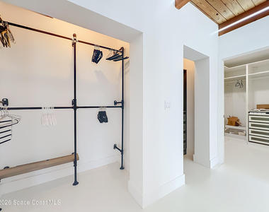 123 Miami Avenue - Photo Thumbnail 22