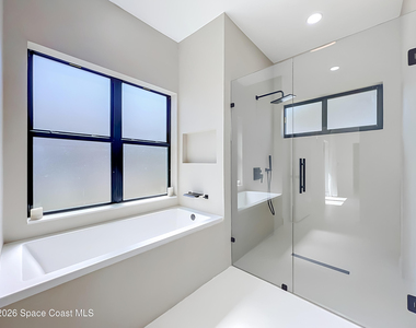 123 Miami Avenue - Photo Thumbnail 28