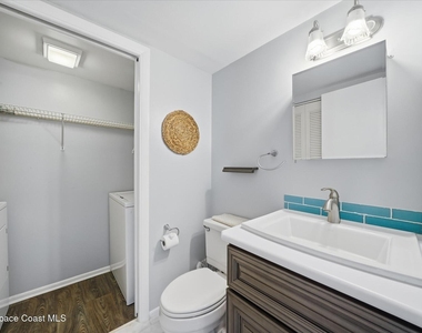 2012 Dan Court Ne - Photo Thumbnail 8
