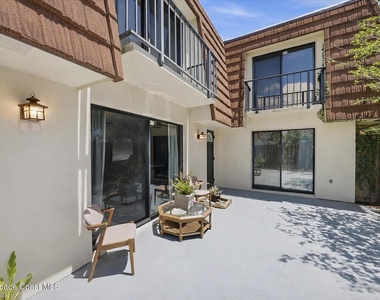2012 Dan Court Ne - Photo Thumbnail 2