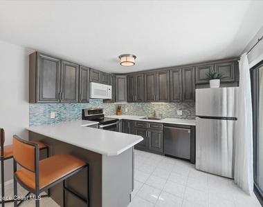 2012 Dan Court Ne - Photo Thumbnail 6