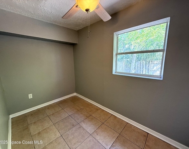 415 S Robbins Avenue - Photo Thumbnail 11