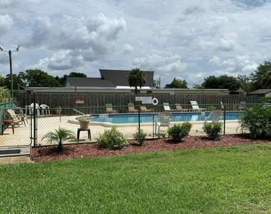 3755 S Hopkins Avenue - Photo Thumbnail 8