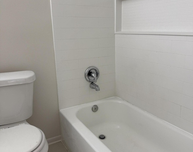 3755 S Hopkins Avenue - Photo Thumbnail 20