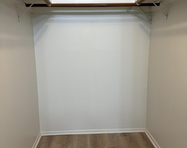 3755 S Hopkins Avenue - Photo Thumbnail 21