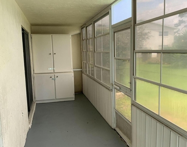 3755 S Hopkins Avenue - Photo Thumbnail 7