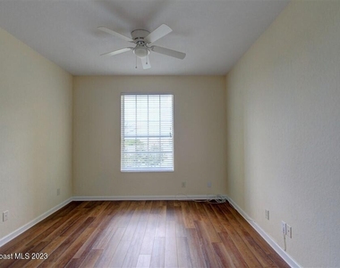 1626 Peregrine Circle - Photo Thumbnail 8