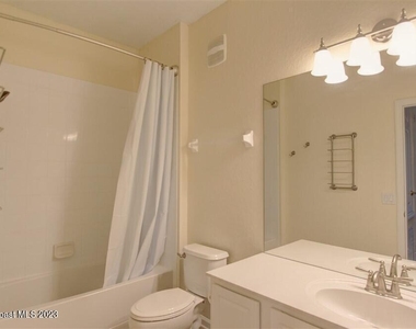 1626 Peregrine Circle - Photo Thumbnail 14