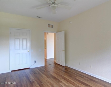1626 Peregrine Circle - Photo Thumbnail 13