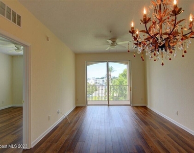 1626 Peregrine Circle - Photo Thumbnail 6