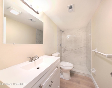 190 E Olmstead Drive - Photo Thumbnail 9