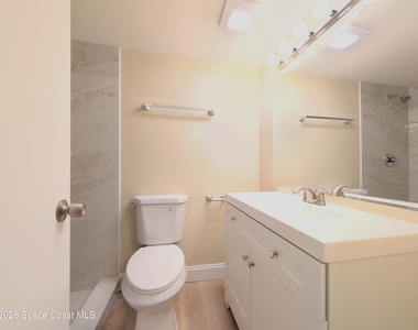190 E Olmstead Drive - Photo Thumbnail 6