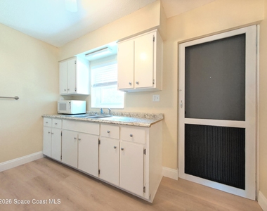 190 E Olmstead Drive - Photo Thumbnail 12