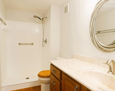 2469 S Washington Avenue - Photo Thumbnail 15