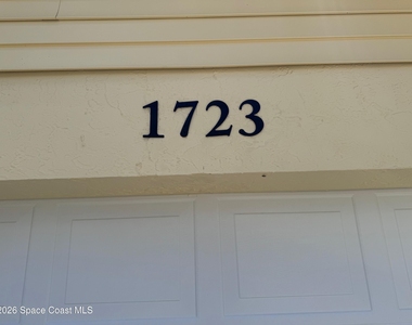 1723 Bruman Terrace - Photo Thumbnail 28