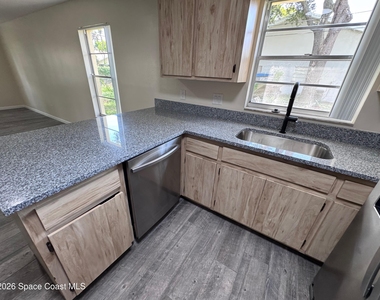 1723 Bruman Terrace - Photo Thumbnail 2