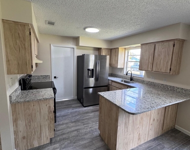 1717 Bruman Terrace - Photo Thumbnail 5