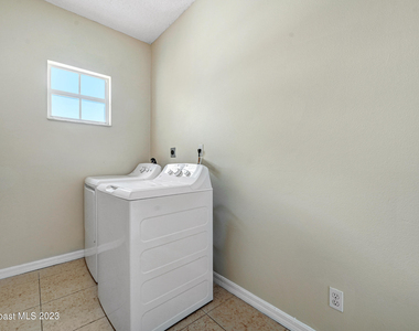 772 Del Mar Circle - Photo Thumbnail 19