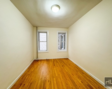 West 13 Street - Photo Thumbnail 2