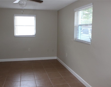4424 Terry Loop - Photo Thumbnail 9