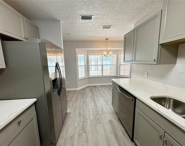 2410 S Glen Eagles Drive - Photo Thumbnail 17