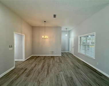 2410 S Glen Eagles Drive - Photo Thumbnail 13