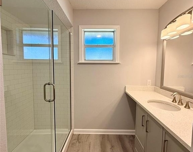 2410 S Glen Eagles Drive - Photo Thumbnail 29