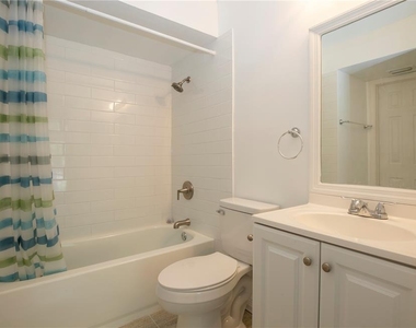 8711 Fancy Finch Drive - Photo Thumbnail 14