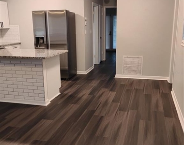 5211 7th Avenue N - Photo Thumbnail 2