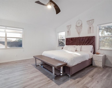 4204 Elba Place - Photo Thumbnail 9