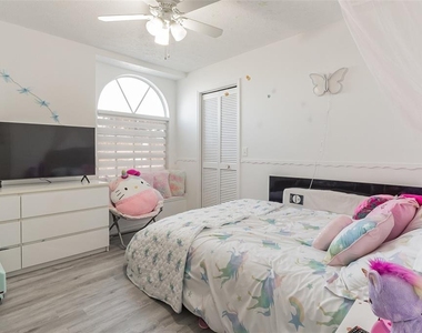4204 Elba Place - Photo Thumbnail 14