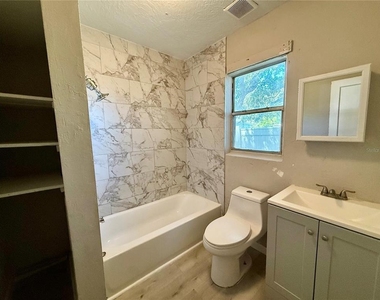 808 Palm Bluff Street - Photo Thumbnail 4