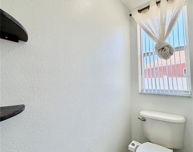 12140 Tasha Court - Photo Thumbnail 39