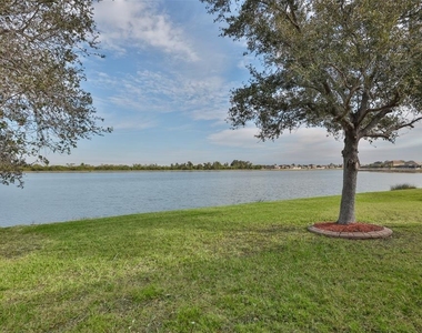 823 Seminole Sky Drive - Photo Thumbnail 4
