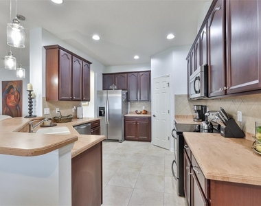 823 Seminole Sky Drive - Photo Thumbnail 2